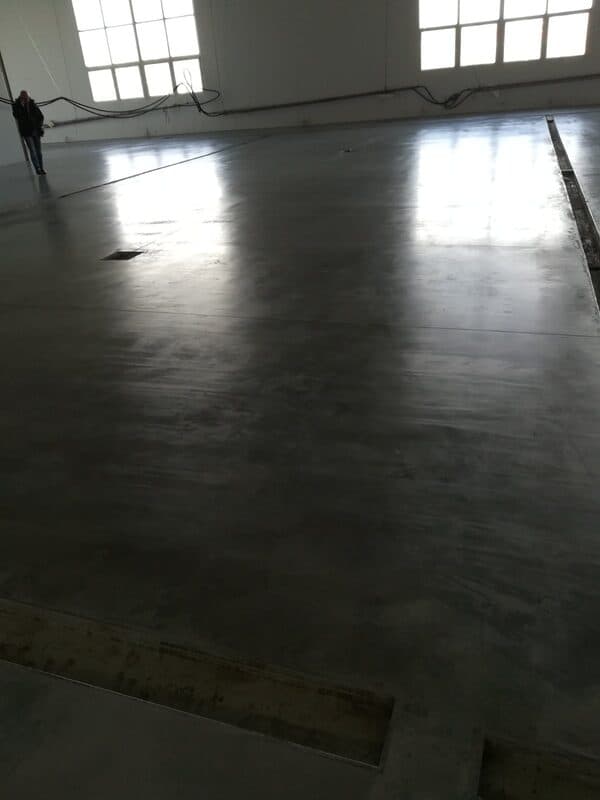 Устройство бетонной плиты в помещении