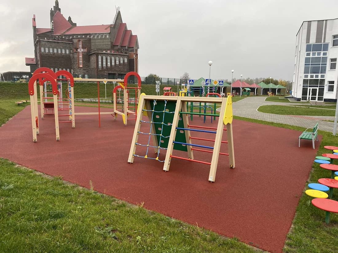 Устройство бетонного основания на детскую площадку