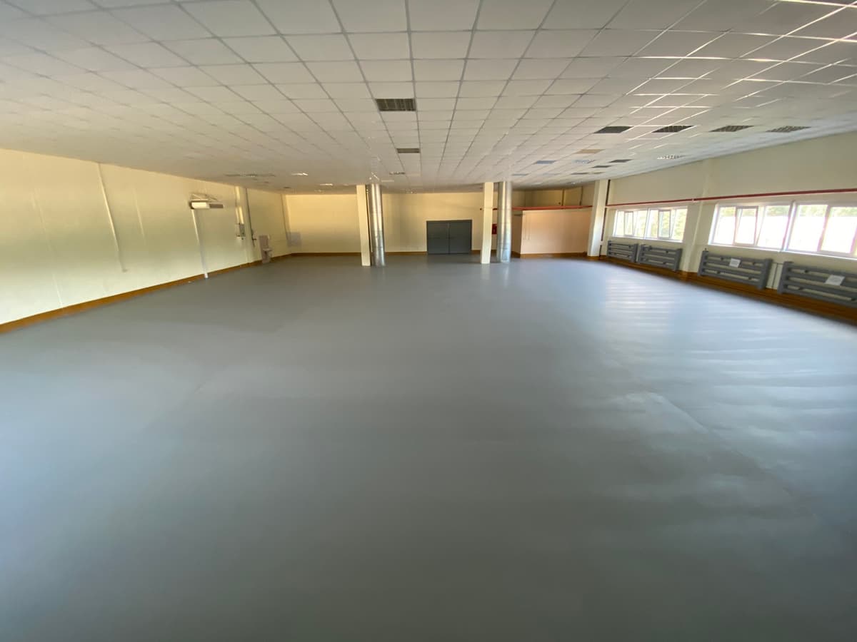 Устройство бетонного основания в помещении